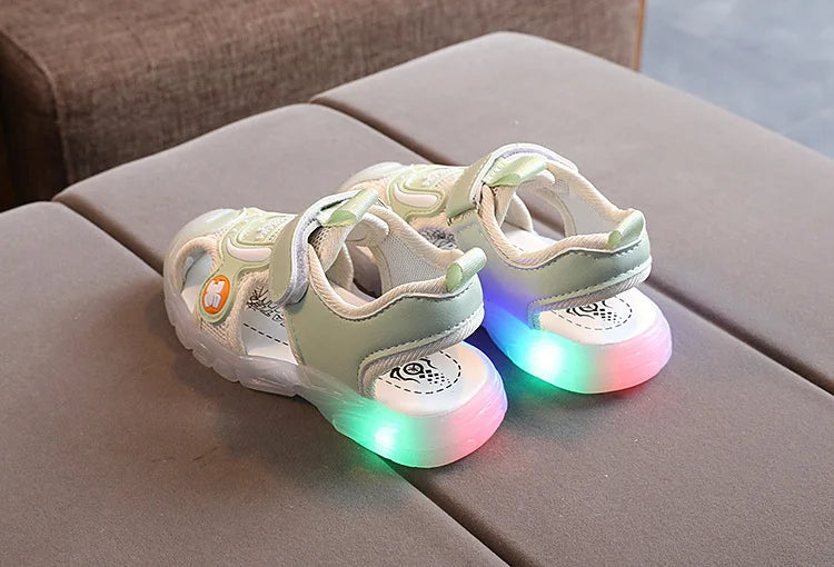 Sandales LED Lumineuses Enfant – Semelle Souple, Motifs Cartoon, Unisexe, 1-3 Ans