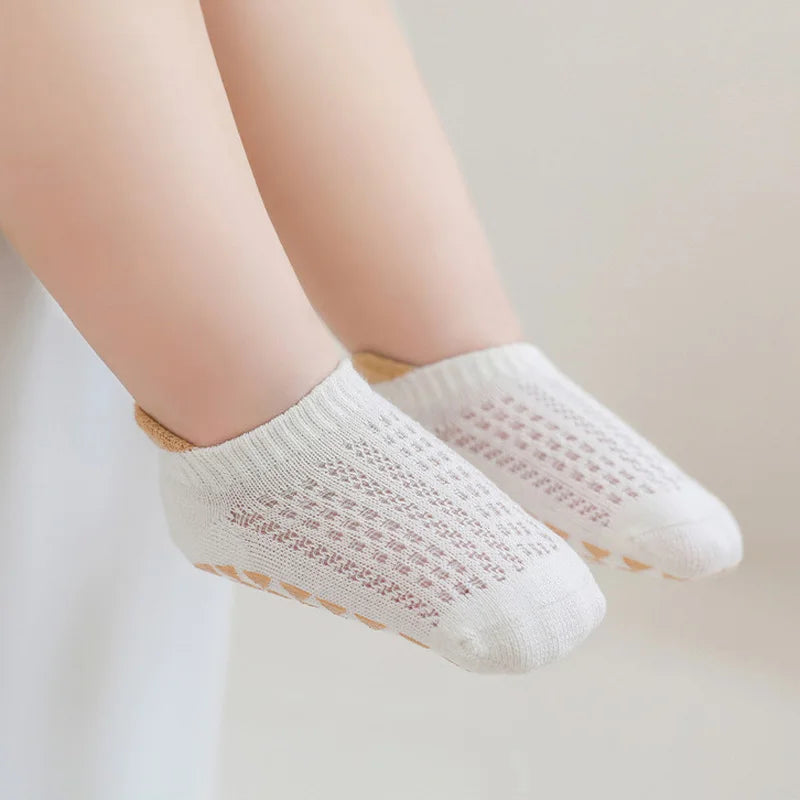 Chaussettes Antidérapantes Enfant – Lot de 6 Paires, Coton, Unisexe, 0-5 Ans